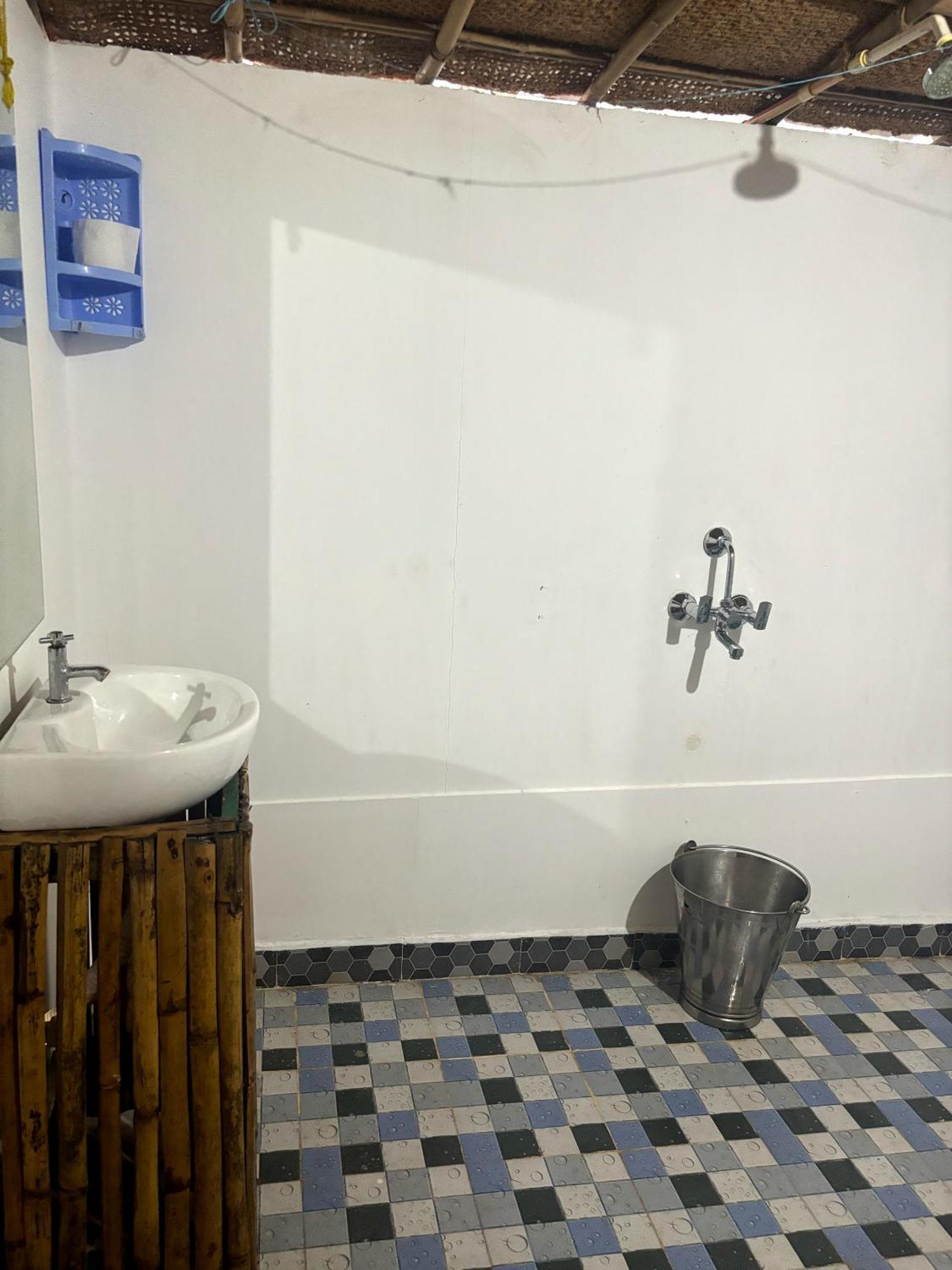 Ruban Yoga Hotel Палолем Екстериор снимка