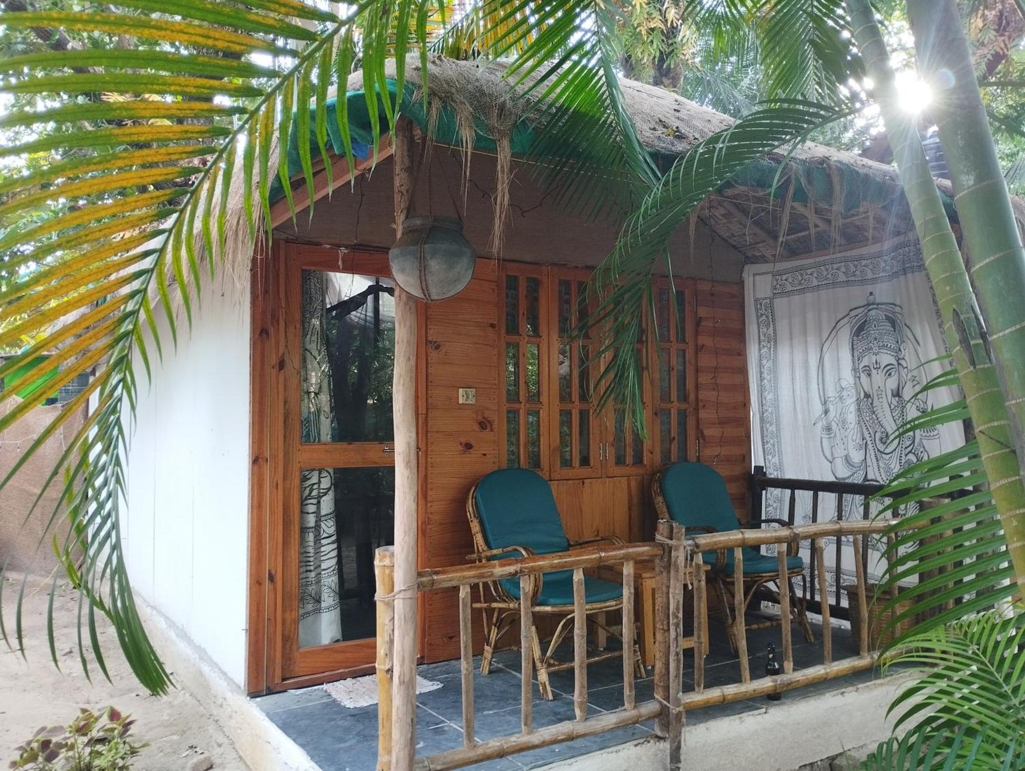 Ruban Yoga Hotel Палолем Екстериор снимка